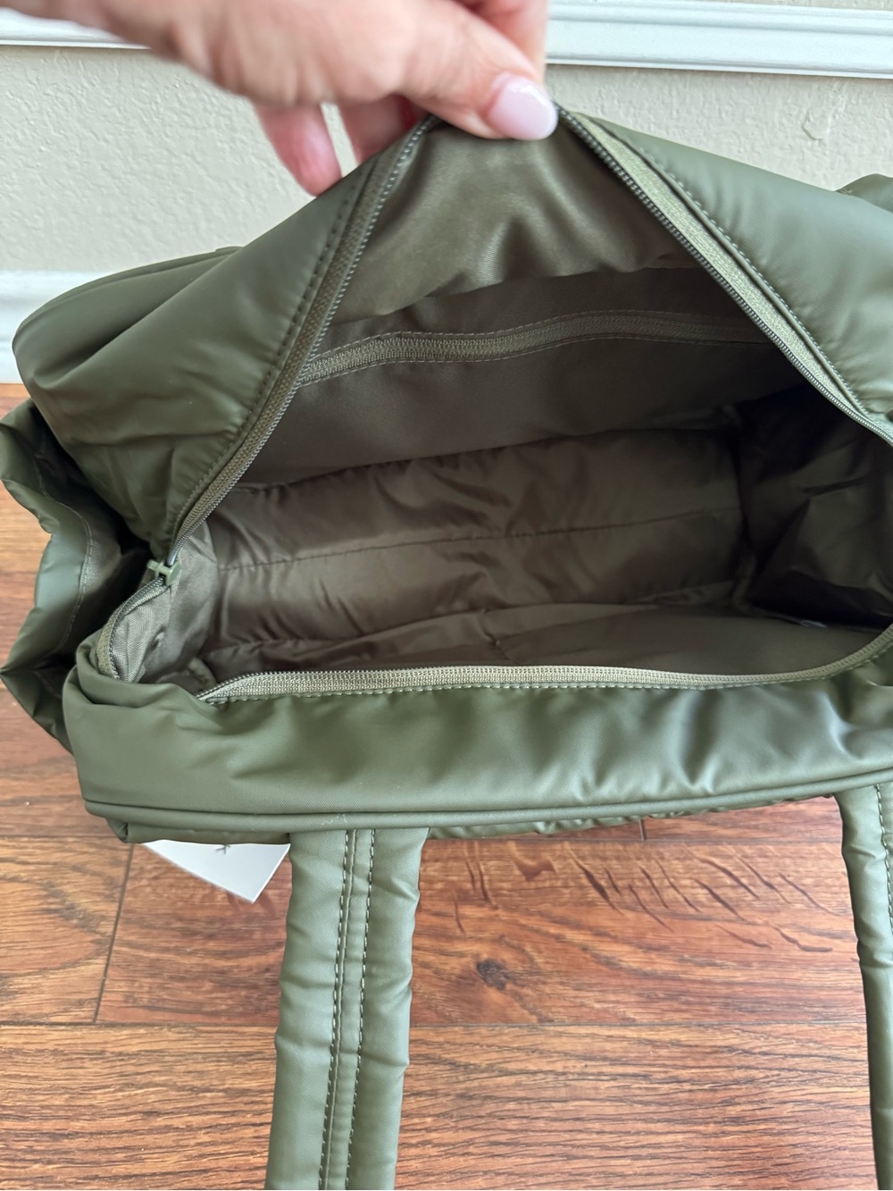 Calpak Luka Mini in pine color. DLM2501. - Picture 4 of 5
